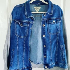 DENIM DKIN JEANS, jean jacket w sweatpants sleeves